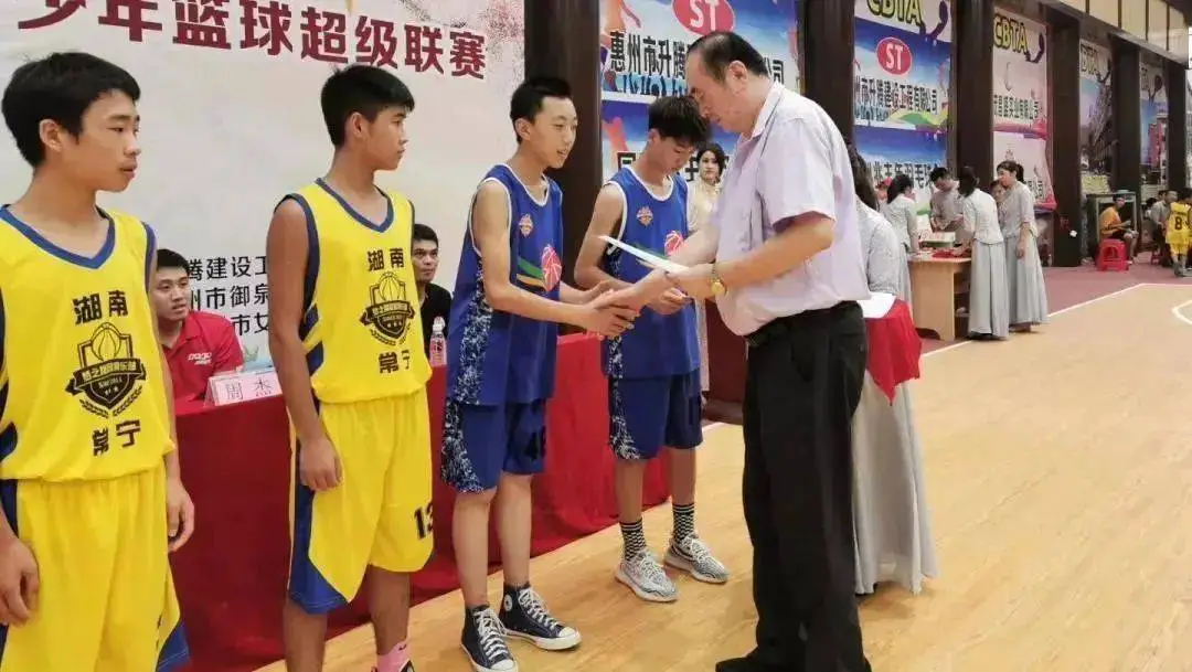 专业篮球教练如何指导球员提高专注力_2
